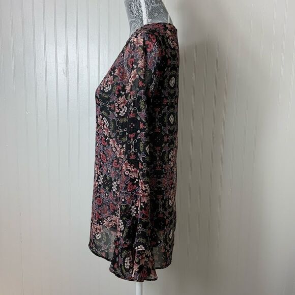 Women’s BCBGeneration sheer blouse - Picture 2 of 6